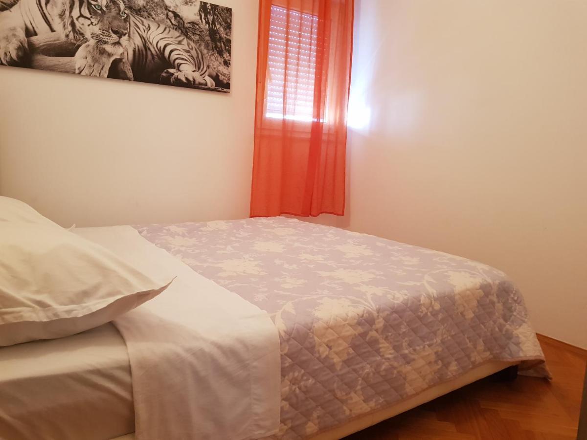 Apartment Milena Omiš Exterior foto