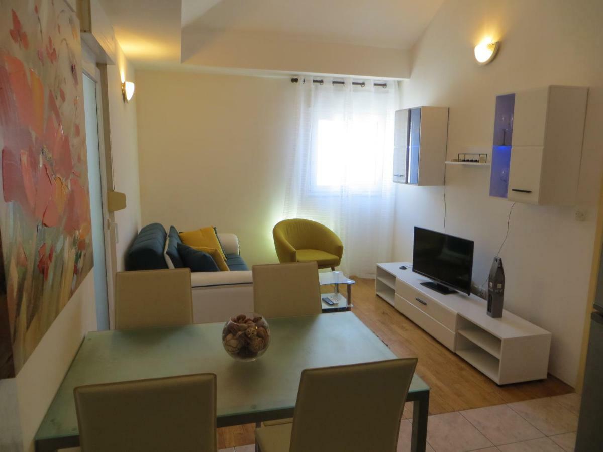 Apartment Milena Omiš Exterior foto